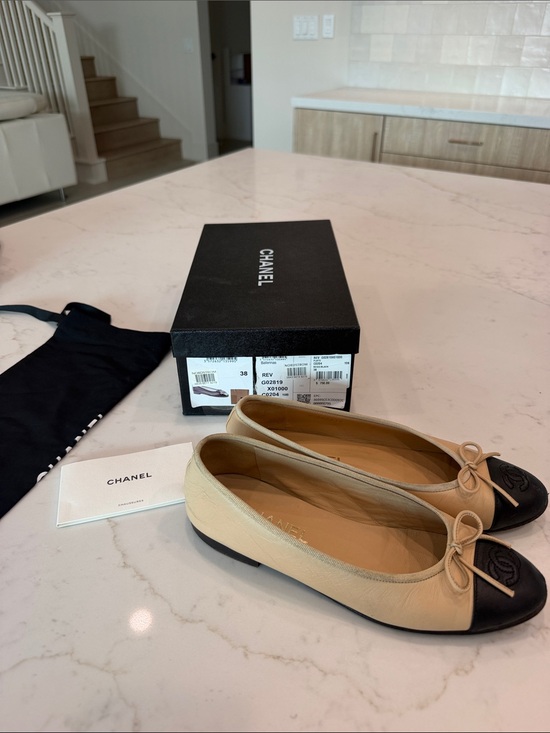 CHANEL Shoes - CHANEL Beige and Black Leather Cap-Toe Ballerinas Flats